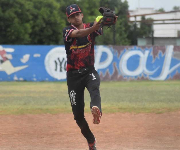 Liga de veteranos de softbol: Le ponen drama Amigos de CyC Liga de veteranos de softbol: Le ponen drama Amigos de CyC