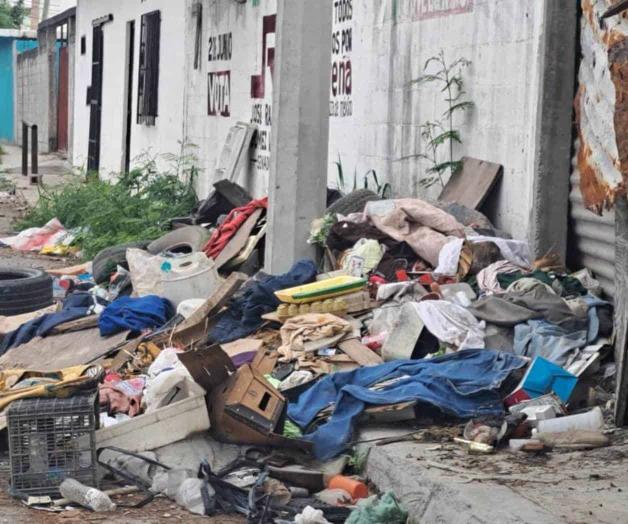 Montones de basura... lo que la tormenta nos dejó en Reynosa Montones de basura... lo que la tormenta nos dejó en Reynosa