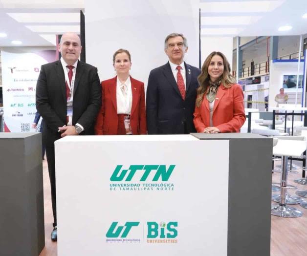 Participa la UTTN en Feria Aeroespacial México 2025