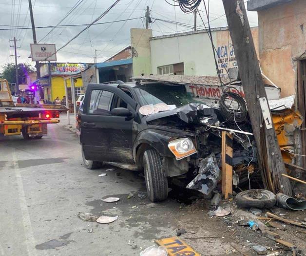 Joven conducía bajo efectos del alcohol: Embiste taqueria Joven conducía bajo efectos del alcohol: Embiste taqueria