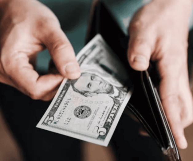 Análisis del comportamiento del dólar en los mercados internacionales Análisis del comportamiento del dólar en los mercados internacionales