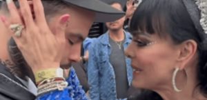 Maribel Guardia da bendición a Emiliano, hijo mayor de Pepe Aguilar