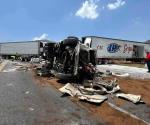 Cierre de Autopista a Saltillo por accidente en Santa Catarina
