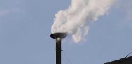 ¡Habemus Papam! Humo blanco sale de la Capilla Sixtina