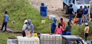 Embajada de EU expone ruta del contrabando de crudo en frontera