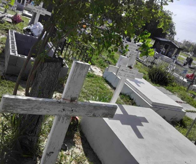 Cruces de madera, por los cielos Cruces de madera, por los cielos