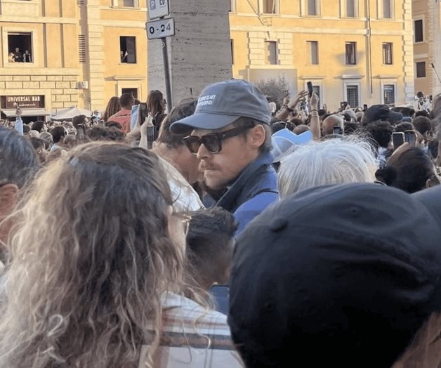 Captan a Harry Styles en el Vaticano tras elección papal Captan a Harry Styles en el Vaticano tras elección papal
