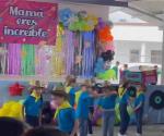 Escuelas celebran el Día de las Madres