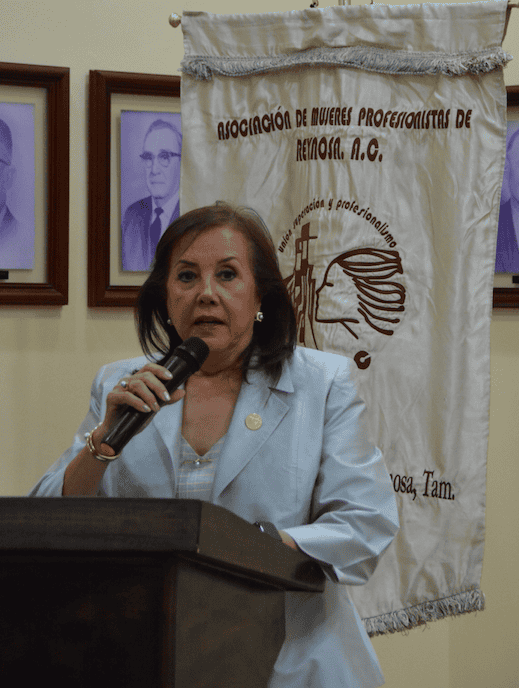 Entregan presea ´Mujer profesionista del año 2025´ Entregan presea ´Mujer profesionista del año 2025´