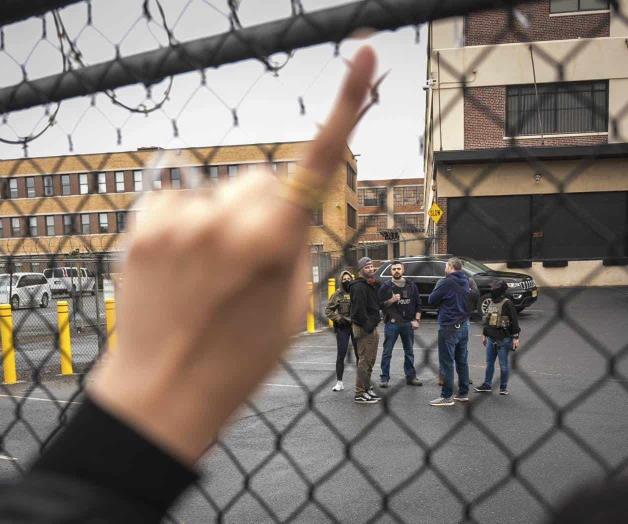 Alcalde demócrata de newark fue liberado el viernes: Niega allanamiento en centro de detención de inmigrantes Alcalde demócrata de newark fue liberado el viernes: Niega allanamiento en centro de detención de inmigrantes