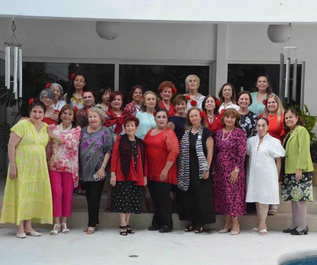 Celebran a Mamá Celebran a Mamá