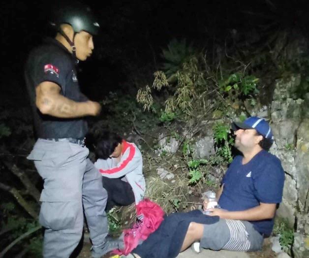 Rescate de dos hombres en Cerros de las Mitras en Monterrey Rescate de dos hombres en Cerros de las Mitras en Monterrey