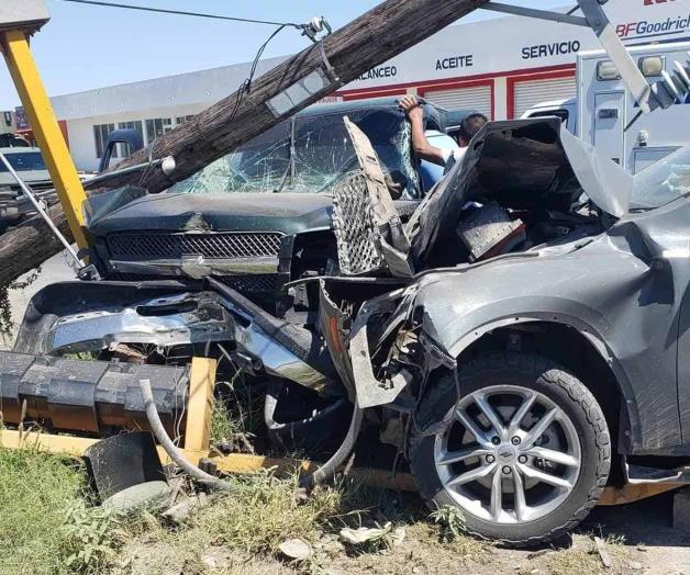 Aparatoso accidente en  el crucero del Conalep