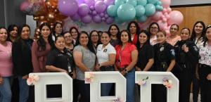 Celebran a las mamás de la Policía en Brownsville