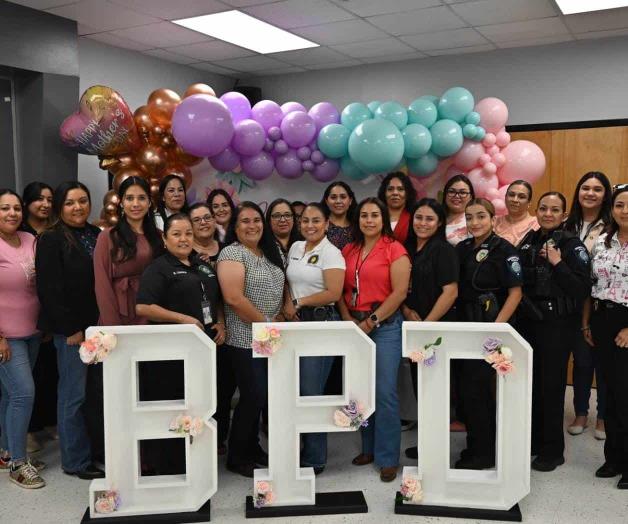 Celebran a las mamás de la Policía en Brownsville