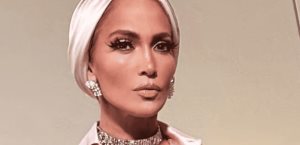 Jennifer Lopez encanta con vestido de cuadros vichy