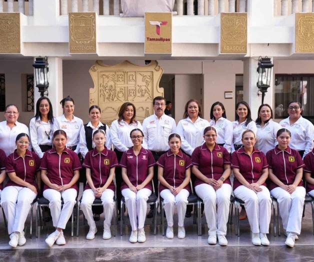Reconoce Rector la labor de enfermeras
