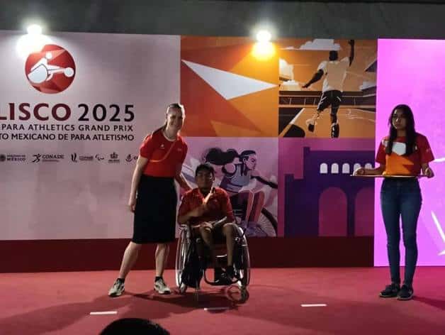 &iexcl;Brilla con dos oros!