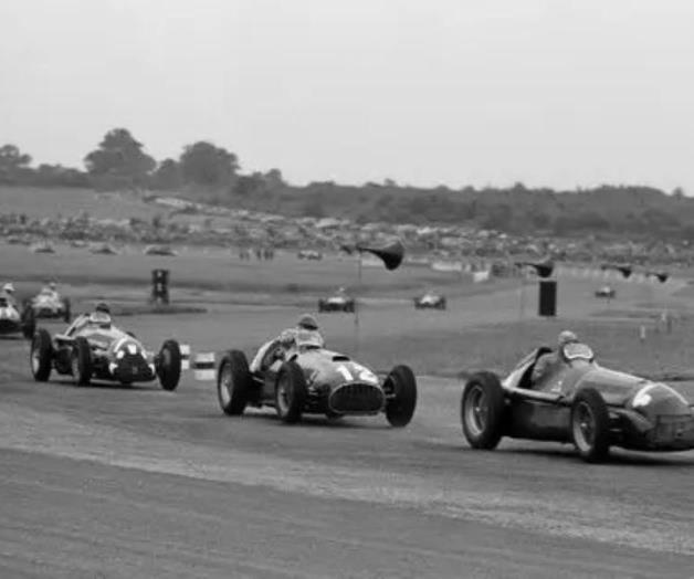 Celebra la Fórmula Uno 75 Aniversario Celebra la Fórmula Uno 75 Aniversario