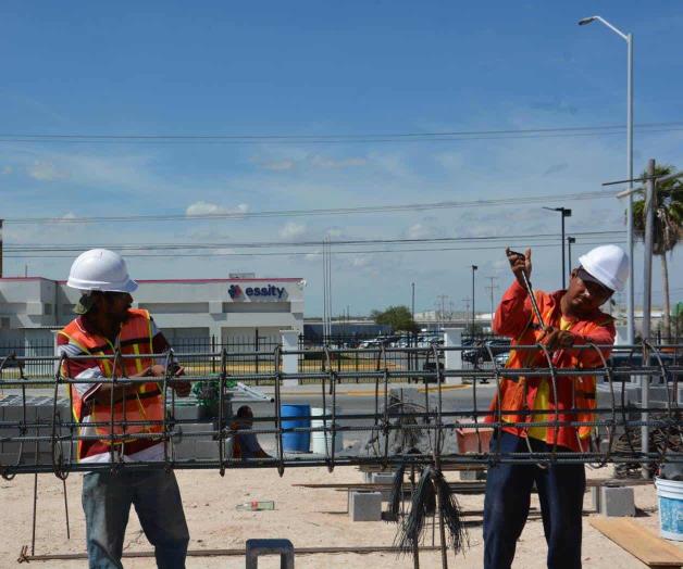 Acuerdan albañiles de Reynosa iniciar sus labores más temprano Acuerdan albañiles de Reynosa iniciar sus labores más temprano