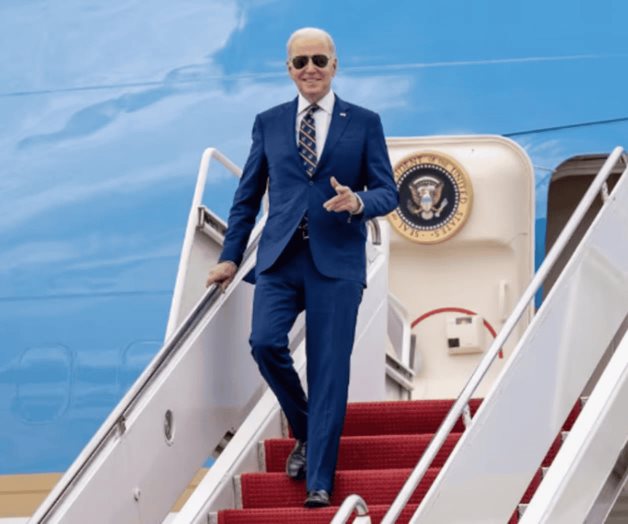 Joe Biden y su Declive Físico Joe Biden y su Declive Físico