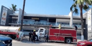 Se registra incendio en un restaurante ubicado en el boulevard Del Maestro de la ciudad de Reynosa Tamaulipas