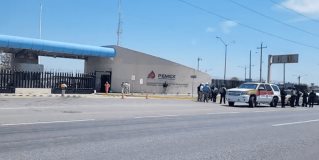 Cuerpos de emergencia de petróleo mexicano y de Protección Civil ya controlaron la fuga de gas en el complejo procesador de gas burgos