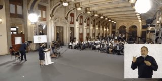 La presidenta  Claudia Sheinbaum firmó un acuerdo con 28 grandes empresas para aumentar la presencia de productos nacionales en tiendas, farmacias y plataformas digitales.