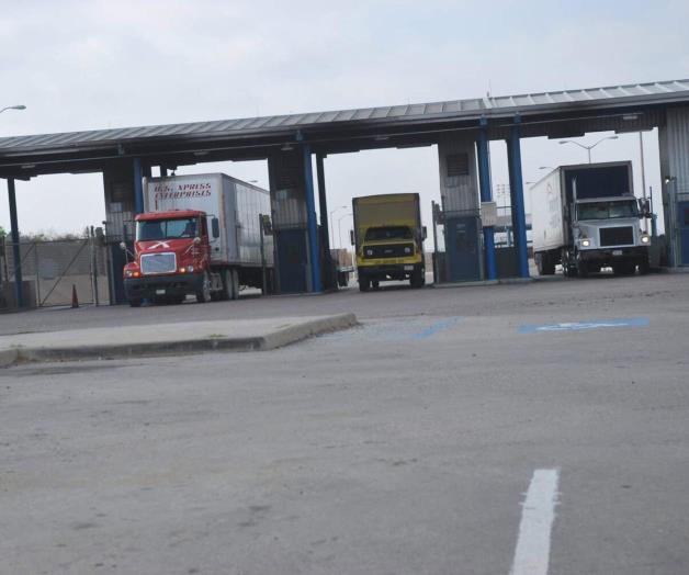 Trabajan atareados agentes aduanales