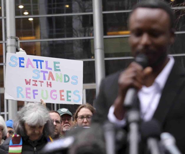 Juez en Seattle anula orden que obligaba al gobierno de Trump a admitir a 12.000 refugiados Juez en Seattle anula orden que obligaba al gobierno de Trump a admitir a 12.000 refugiados