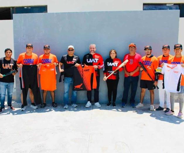 Entregan nueva piel a los Correcaminos