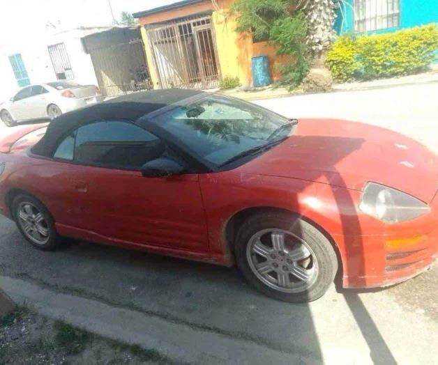 Roban vehículo a elemento de Protección Civil