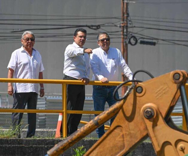 Supervisa Lalo Gattás funcionalidad del 100% de drenes pluviales