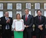 ´El magisterio es el eje y futuro del país´: Américo