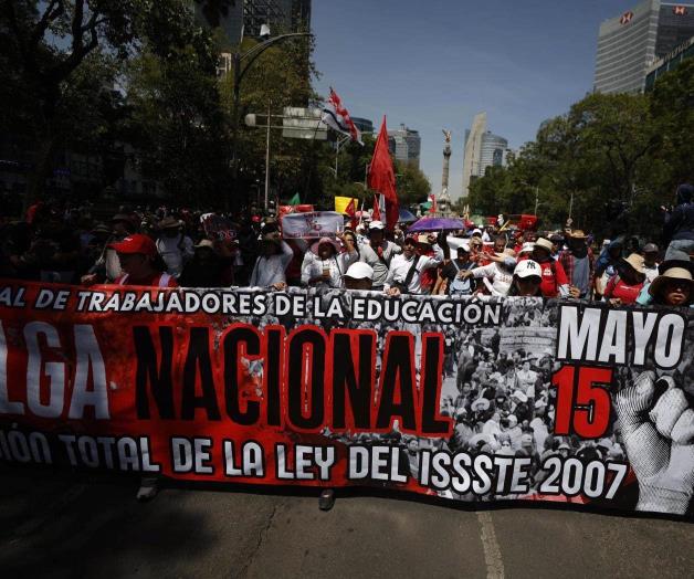 Rechazan docentes aumento