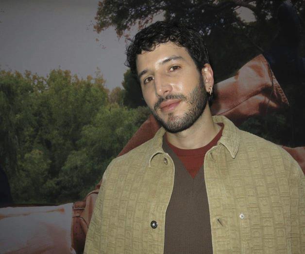 Sebastián Yatra y su nuevo álbum Milagro Sebastián Yatra y su nuevo álbum Milagro