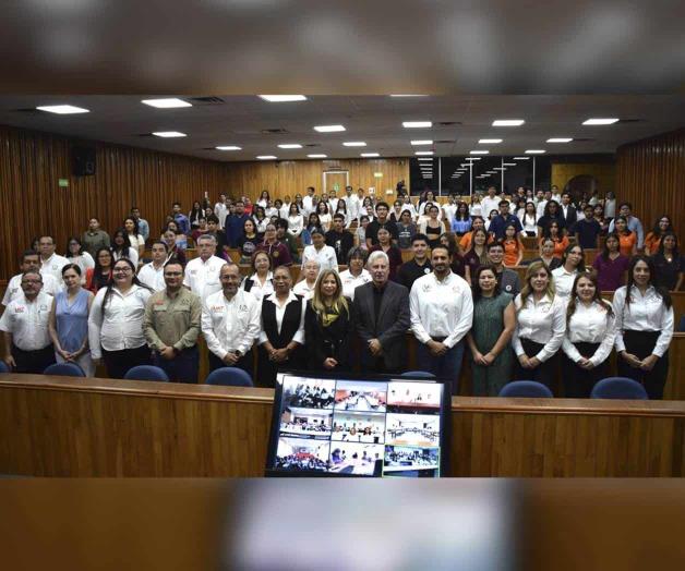 Entrega Universidad becas de excelencia Entrega Universidad becas de excelencia