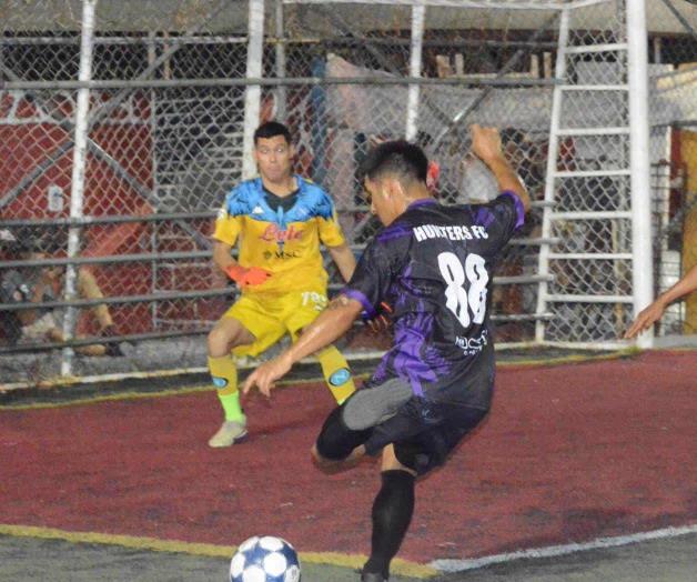 Los Hunters remontan y golean