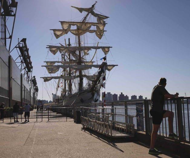 Impacto de buque Cuauht&eacute;moc fue un accidente