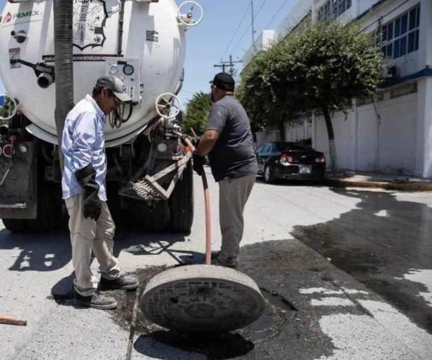 Exhorta Comapa a no tirar basura en los drenajes