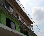 Instalador de climas queda electrocutado