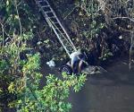 Mueren 5 alumnos de UNAM tras caer auto en Emisor Poniente