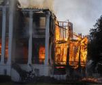 Júbilo, ira y dolor por incendio en plantación