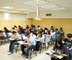 Miles de jóvenes  buscan ingresar a la Universidad