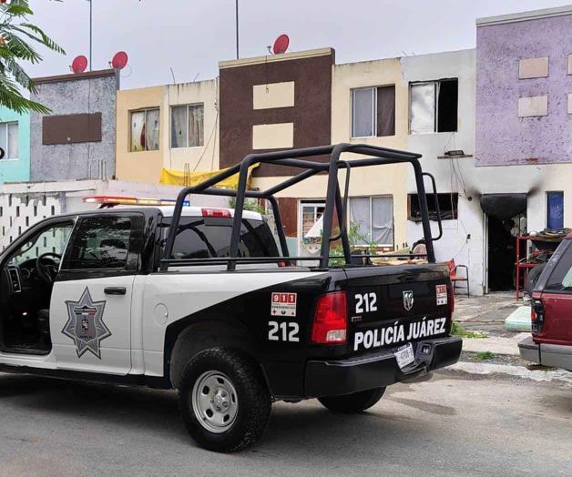 Delincuentes incendian casa tras matar a hombre en Juárez, NL