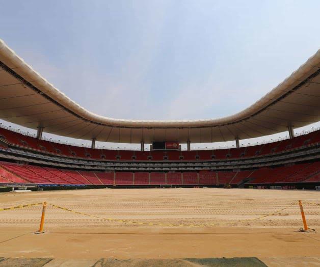 Renovación del césped en el Estadio Guadalajara para el Mundial 2026