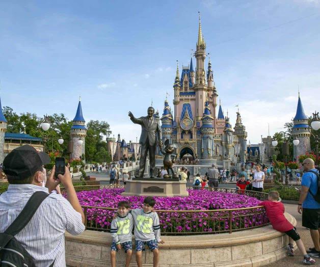 Decenas de trabajadores venezolanos de Disney son suspendidos tras perder estatus de protección Decenas de trabajadores venezolanos de Disney son suspendidos tras perder estatus de protección