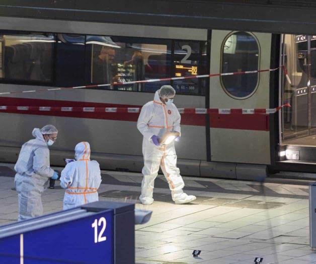 Ataque con cuchillo en estación de tren de Hamburgo Ataque con cuchillo en estación de tren de Hamburgo