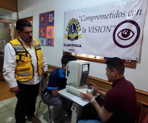 Apoyan Leones a las personas con problemas de vista