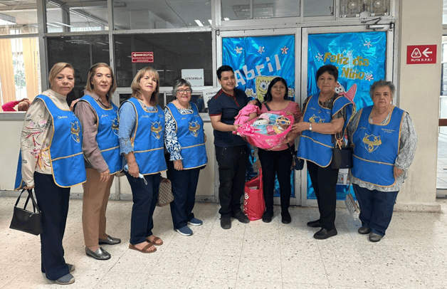 Llevan canastillas al hospital